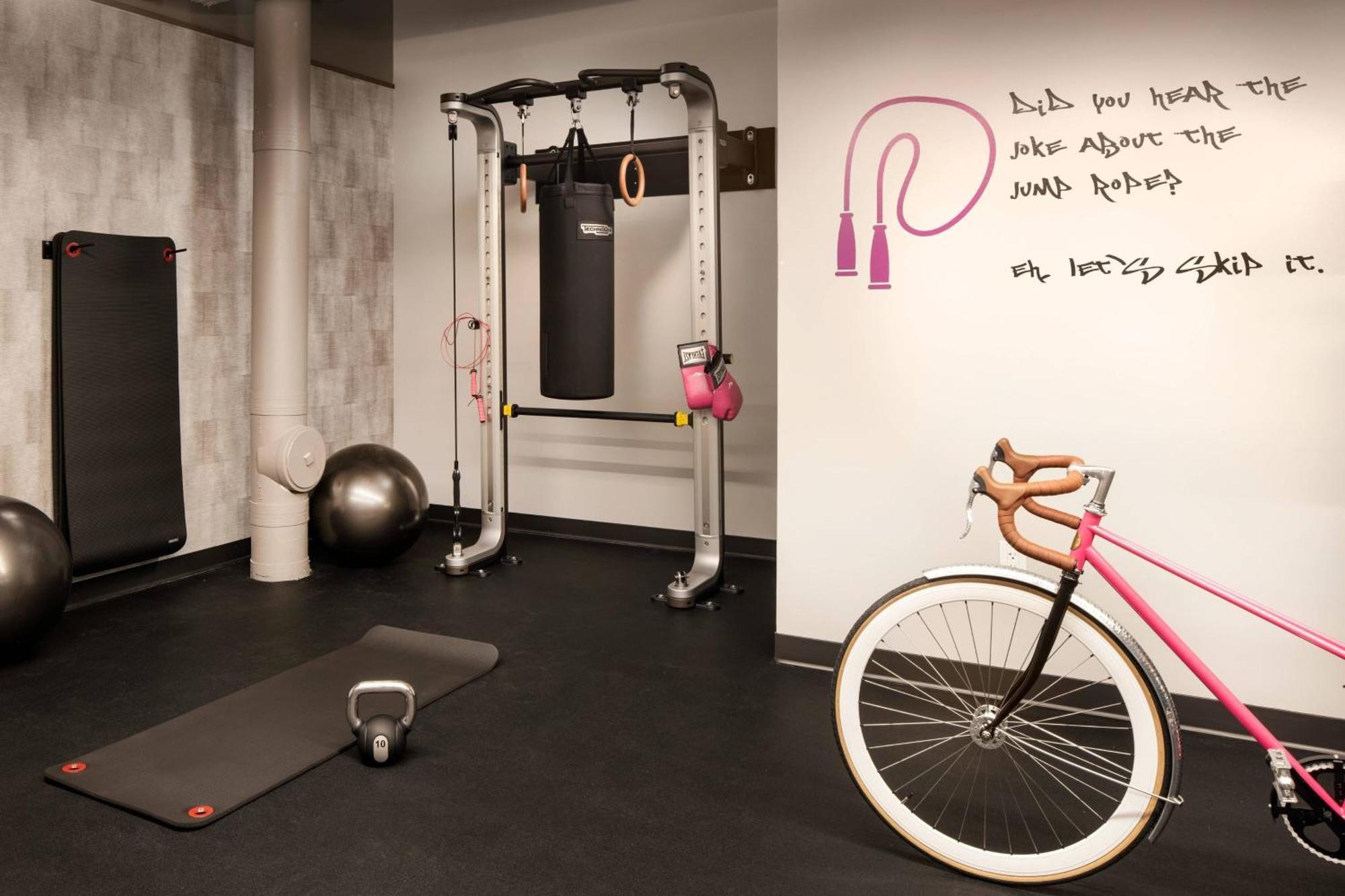 Moxy Downtown Hotel